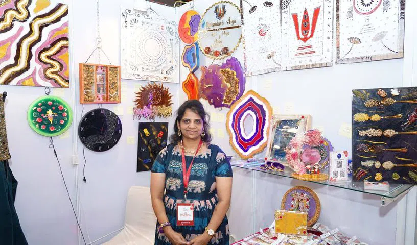 Resin artist